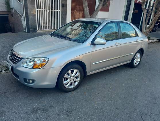 KIA CERATO 1.6 EX SEDAN 16V GASOLINA 4P AUTOMÁTICO KIA CERATO 1.6 EX SEDAN 16V GASOLINA 4P AUTOMÁTICO